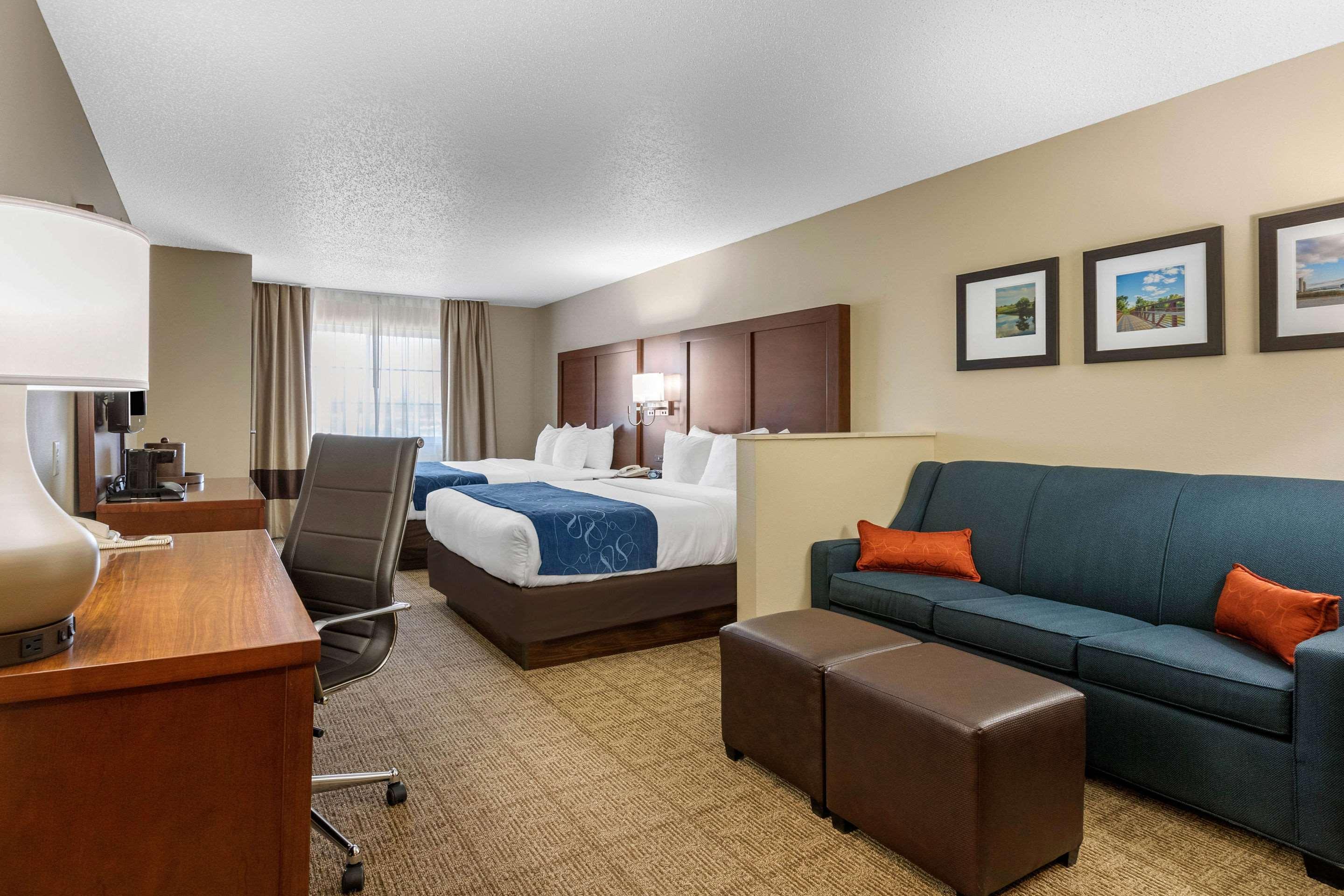 Comfort Suites Cedar Falls Exteriér fotografie
