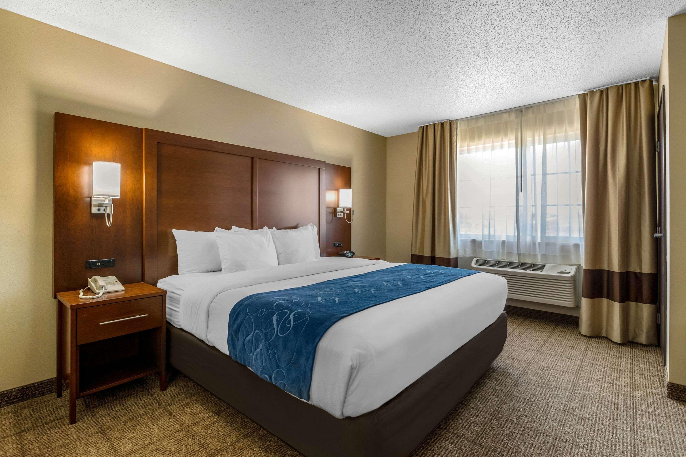 Comfort Suites Cedar Falls Exteriér fotografie