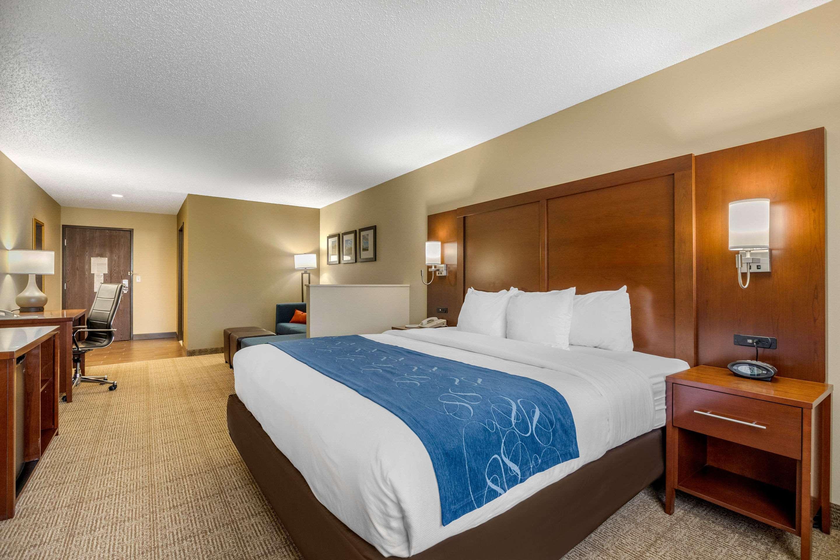 Comfort Suites Cedar Falls Exteriér fotografie