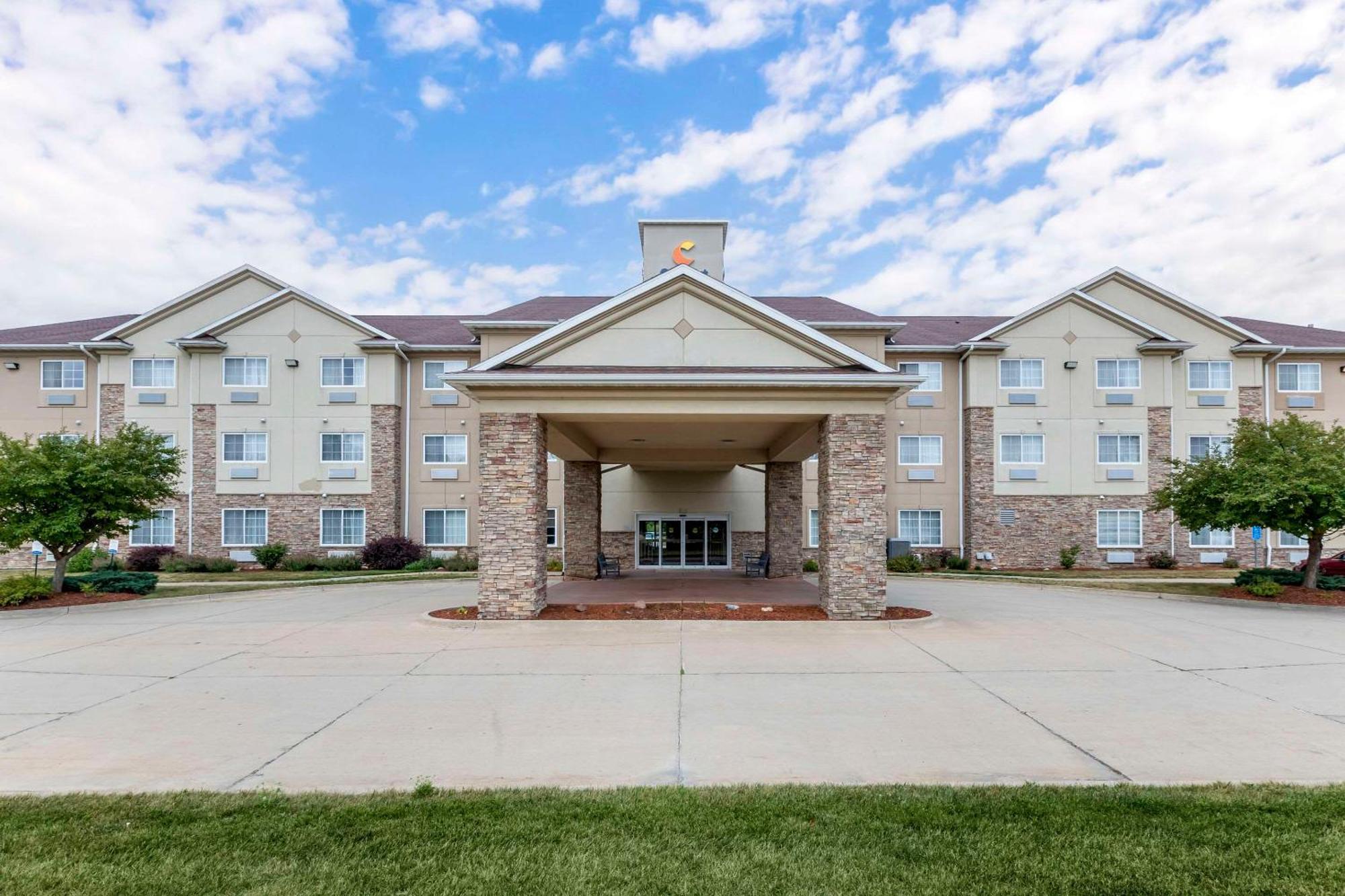 Comfort Suites Cedar Falls Exteriér fotografie