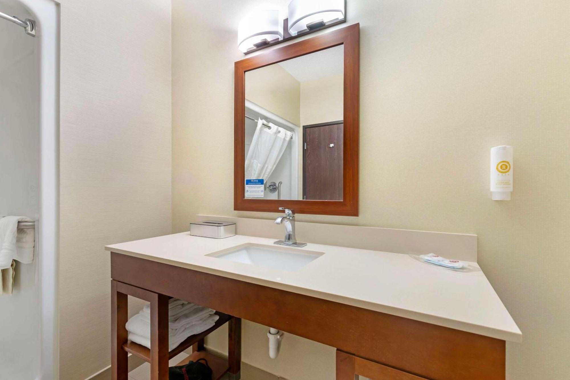 Comfort Suites Cedar Falls Exteriér fotografie