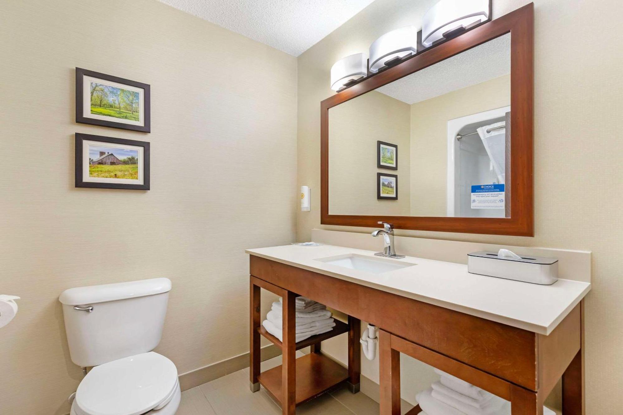 Comfort Suites Cedar Falls Exteriér fotografie