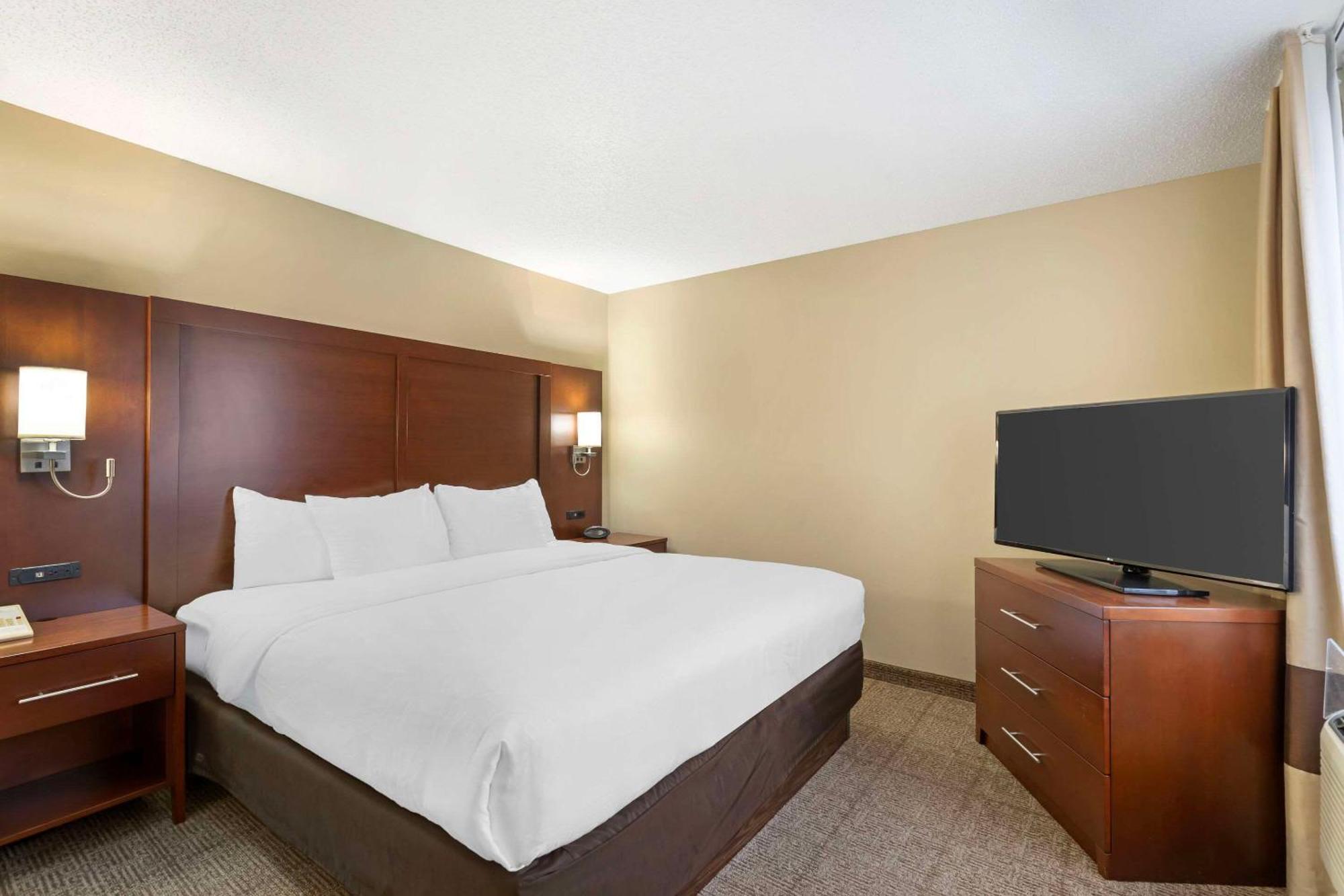 Comfort Suites Cedar Falls Exteriér fotografie