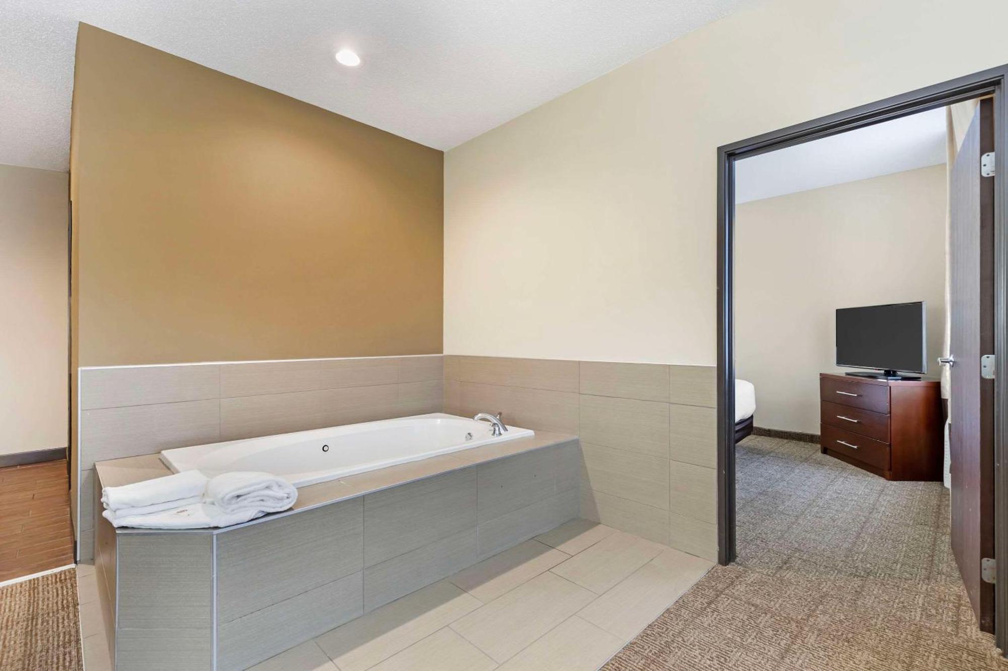 Comfort Suites Cedar Falls Exteriér fotografie