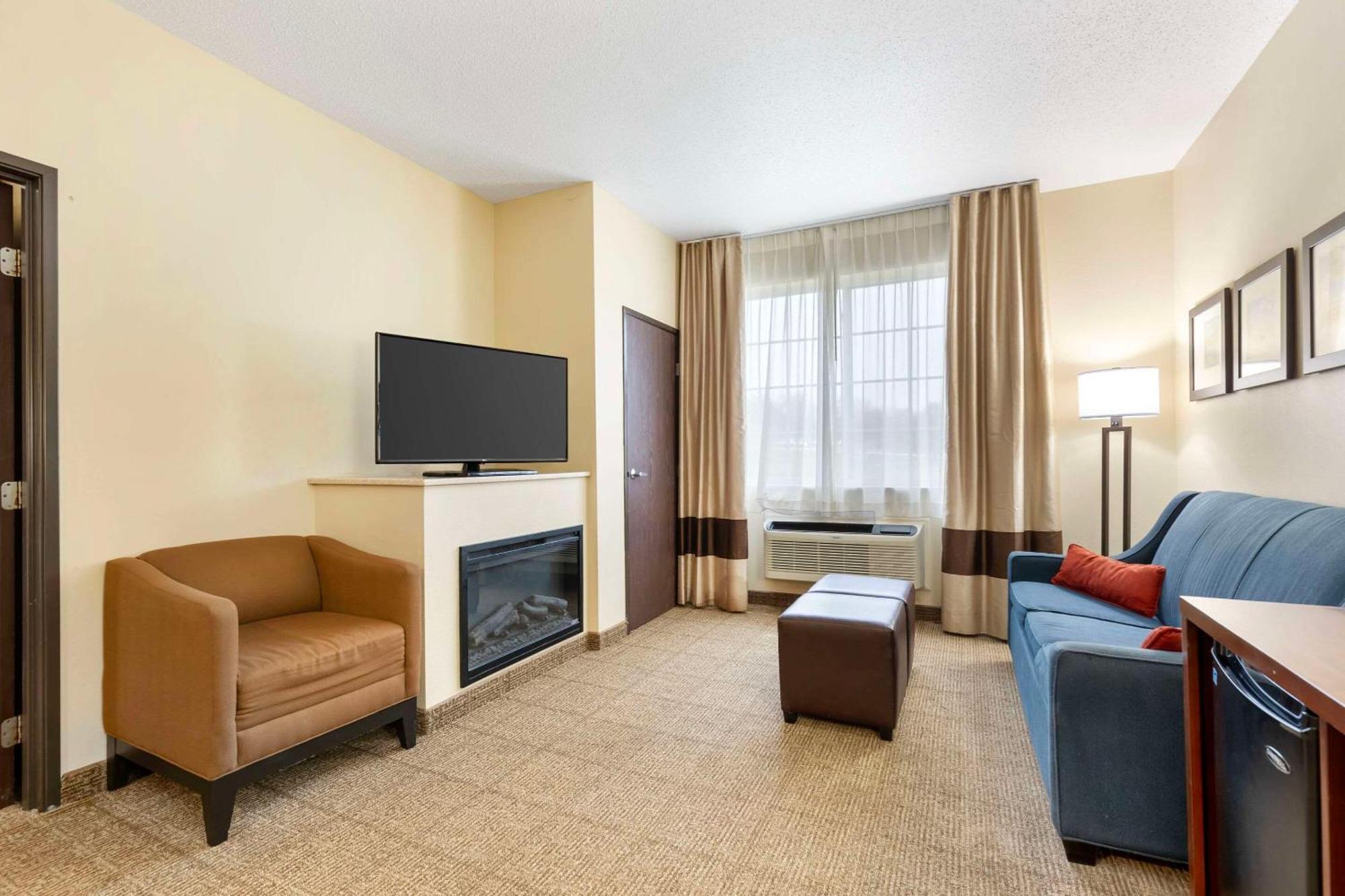 Comfort Suites Cedar Falls Exteriér fotografie